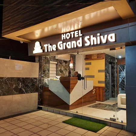 Hotel The Grand Shiva Gondal Екстериор снимка
