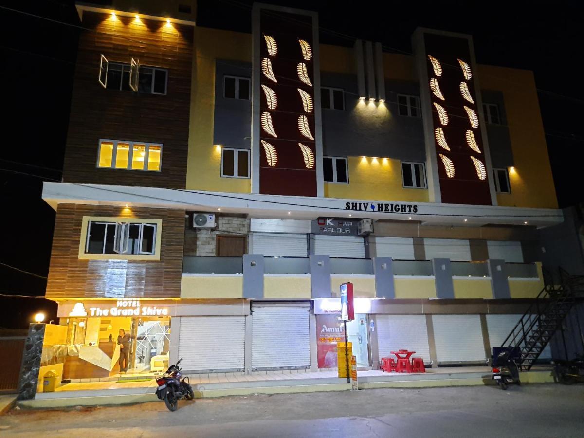 Hotel The Grand Shiva Gondal Екстериор снимка